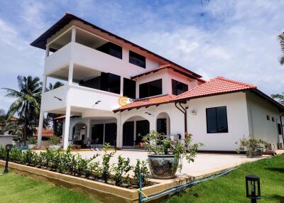 8 bedroom House in Paradise Villa 1 East Pattaya