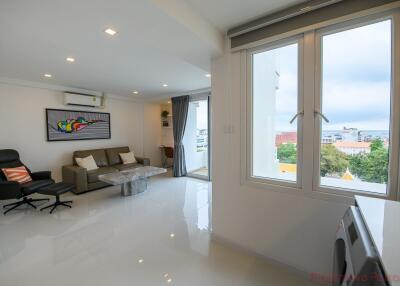 1 Bed Condo For Sale In Central Pattaya - Center Condotel