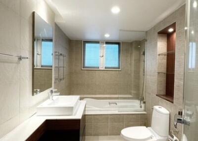 3 Bedroom for Sale in Avenue 61 Condominium, Watthana, Bangkok