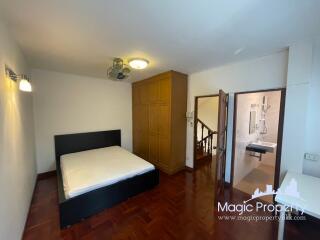 5 Bedroom Townhouse for Rent in Ekkamai 26, Watthana, Bangkok