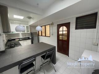 5 Bedroom Townhouse for Rent in Ekkamai 26, Watthana, Bangkok