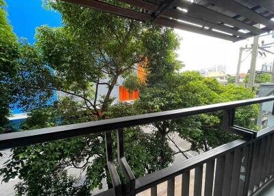 Bangkok Condo The Next Garden Suite Sukhumvit 52 BTS On Nut