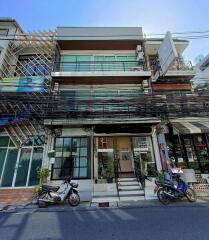 Bangkok Shophouse  Silom BTS Chong Nonsi