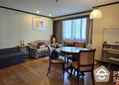 2-BR Condo at Omni Tower near BTS Nana