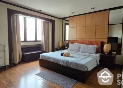 2-BR Condo at Omni Tower near BTS Nana