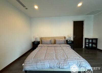 3-BR Condo at The Crest Ruamrudee near BTS Phloen Chit