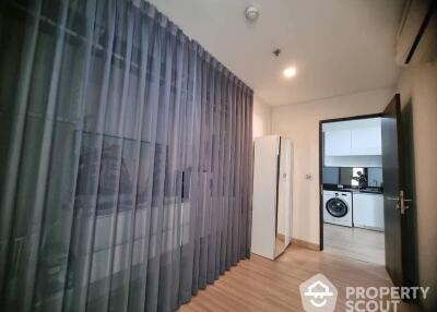 1-BR Condo at Sky Walk Residences near BTS Phra Khanong