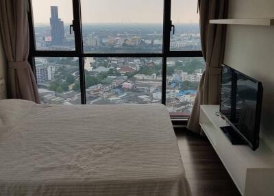 1-BR Condo at Wyne By Sansiri near BTS Phra Khanong