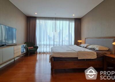 2-BR Condo at Fullerton Sukhumvit near BTS Ekkamai