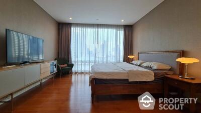 2-BR Condo at Fullerton Sukhumvit near BTS Ekkamai