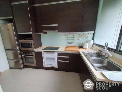 3-BR Condo at Domus Condominium near BTS Asok