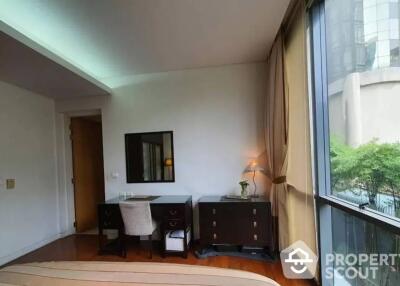 3-BR Condo at Domus Condominium near BTS Asok