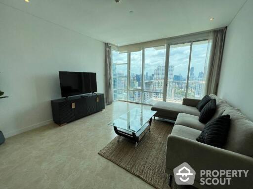 2-BR Condo at Fullerton Sukhumvit near BTS Ekkamai