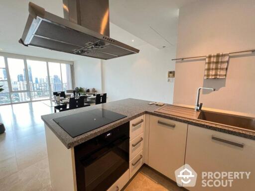 2-BR Condo at Fullerton Sukhumvit near BTS Ekkamai