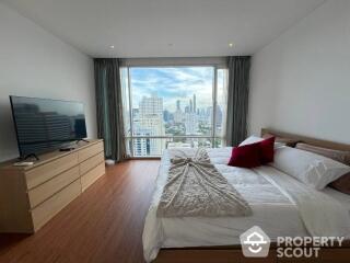 2-BR Condo at Fullerton Sukhumvit near BTS Ekkamai