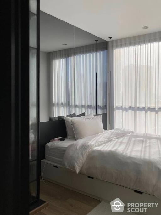 1-BR Condo at Oka Haus Sukhumvit 36 near BTS Thong Lor