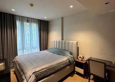 1-BR Condo at The Reserve Sukhumvit 61 near BTS Thong Lor