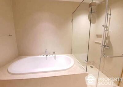 1-BR Duplex at The Emporio Place near BTS Phrom Phong