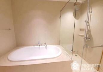 1-BR Duplex at The Emporio Place near BTS Phrom Phong