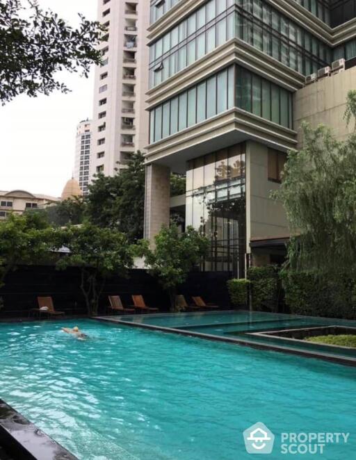 1-BR Duplex at The Emporio Place near BTS Phrom Phong