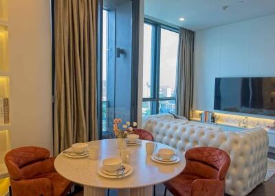 2-BR Condo at The Esse Sukhumvit 36 near BTS Thong Lor