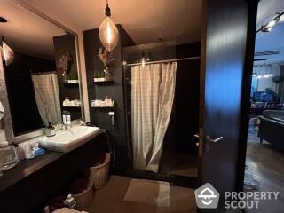 1-BR Condo at The Oleander near BTS Nana