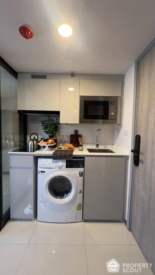 1-BR Duplex at Soho Bangkok Ratchada near MRT Huai Khwang