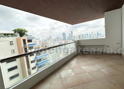 3 Bedrooms Condo plus Study Room - Sukhumvit 23