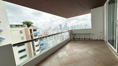 3 Bedrooms Condo plus Study Room - Sukhumvit 23