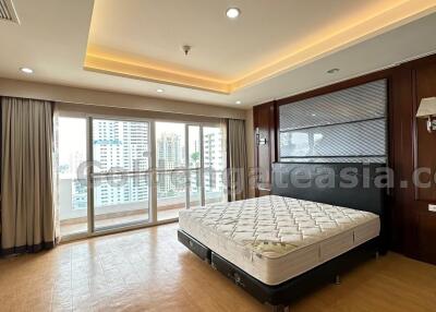 3 Bedrooms Condo plus Study Room - Sukhumvit 23