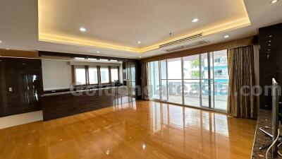 3 Bedrooms Condo plus Study Room - Sukhumvit 23