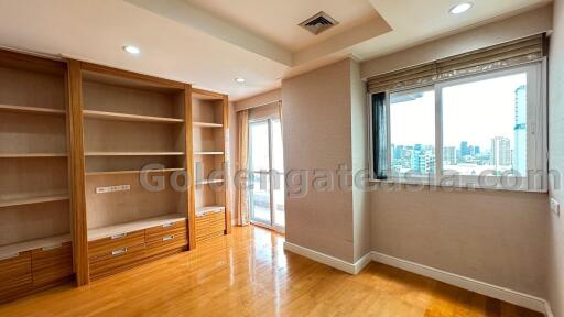 3 Bedrooms Condo plus Study Room - Sukhumvit 23