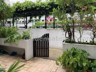 3 Bedrooms Townhouse in Family Compound - Sukhumvit 31