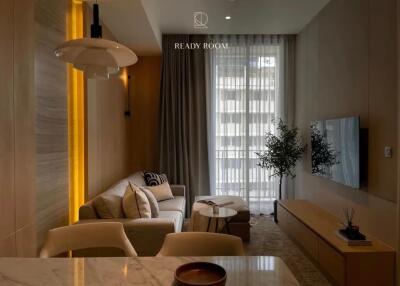 Muniq Langsuan 1 bedroom condo for sale and rent