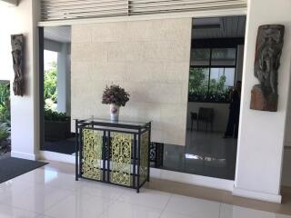 3 bedroom apartment for rent at Baan Sailom