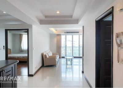 Luxurious ROYAL CASTLE Condominium for Sale - 9 Mins Walk to BTS Phrom Phong