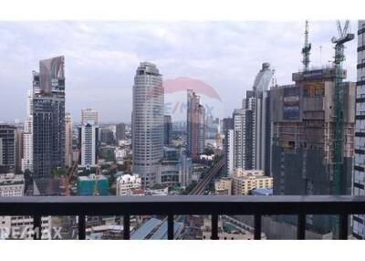 Noble Remix Condo For Rent - High Floor 2 Bedroom, Negotiable Price, 3 Mins Walk to BTS Thong Lo