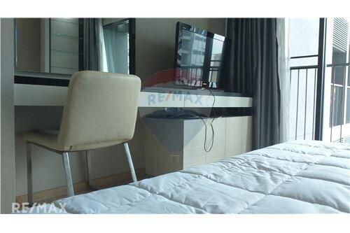 Noble Remix Condo For Rent - High Floor 2 Bedroom, Negotiable Price, 3 Mins Walk to BTS Thong Lo