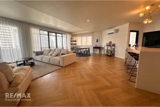 Renovated 3-Bedroom Condo with Spacious Balcony in Phromphong Area