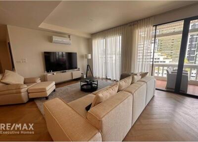 Renovated 3-Bedroom Condo with Spacious Balcony in Phromphong Area