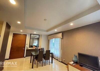 Luxurious 1-BR Condo near BTS Ekkamai - Only 11 Mins Walk Away!