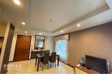 Luxurious 1-BR Condo near BTS Ekkamai - Only 11 Mins Walk Away!