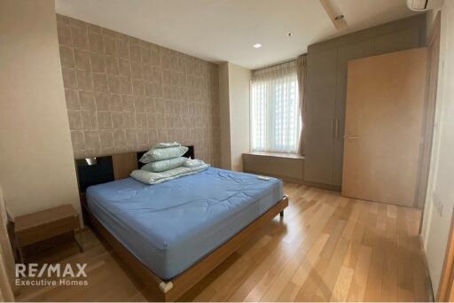 Modern 2 Bedroom Condo, Only 3 Mins Walk to BTS Thong Lo