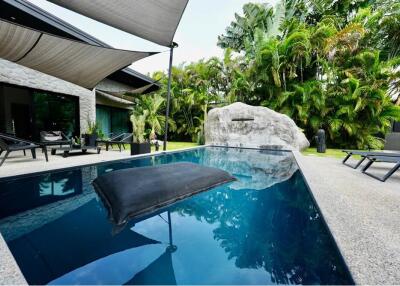 3 Bedroom Jungle pool Villa in Maenam, Koh Samui, Thailand