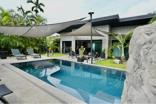 3 Bedroom Jungle pool Villa in Maenam, Koh Samui, Thailand