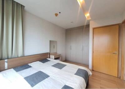 Spacious 3 Bedroom Condo Just 3 Mins Walk to BTS Thong Lo