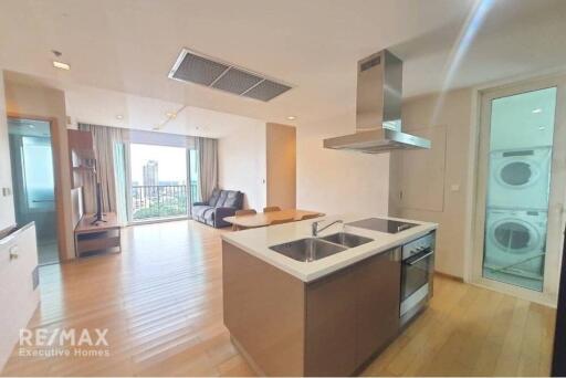 Spacious 3 Bedroom Condo Just 3 Mins Walk to BTS Thong Lo