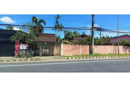 1,000 Sqm., 3 Beds, 2 Baths Townhouse listed for ฿ 7,500,000.