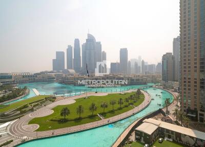 Fountain and Burj Khalifa View  Near Dubai Mall