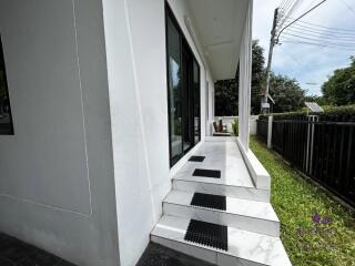 House for rent 5 bedroom near Night Safari and International schools such as Merriton & ABA, Hangdong ,Chiangmai